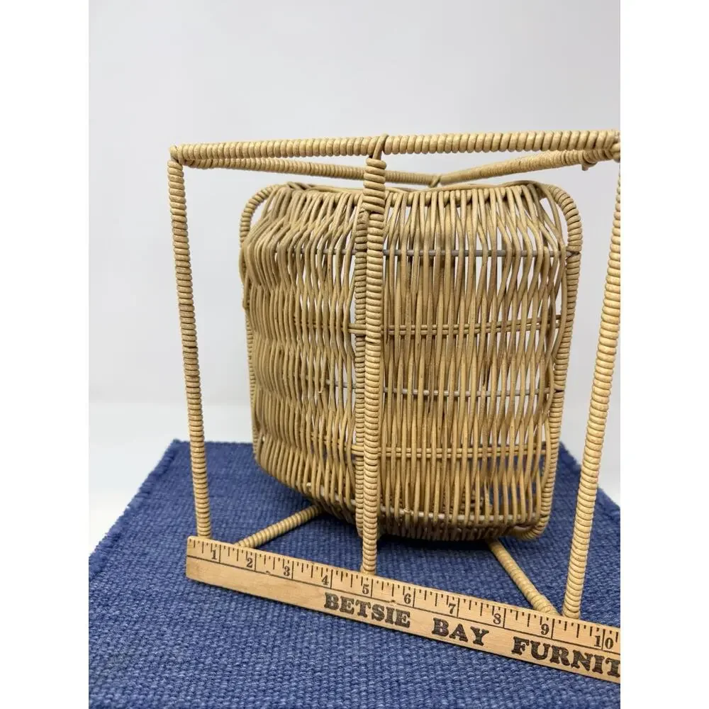 Wicker Wire Rocking Fruit Basket Banana Snack Swinging Hammock